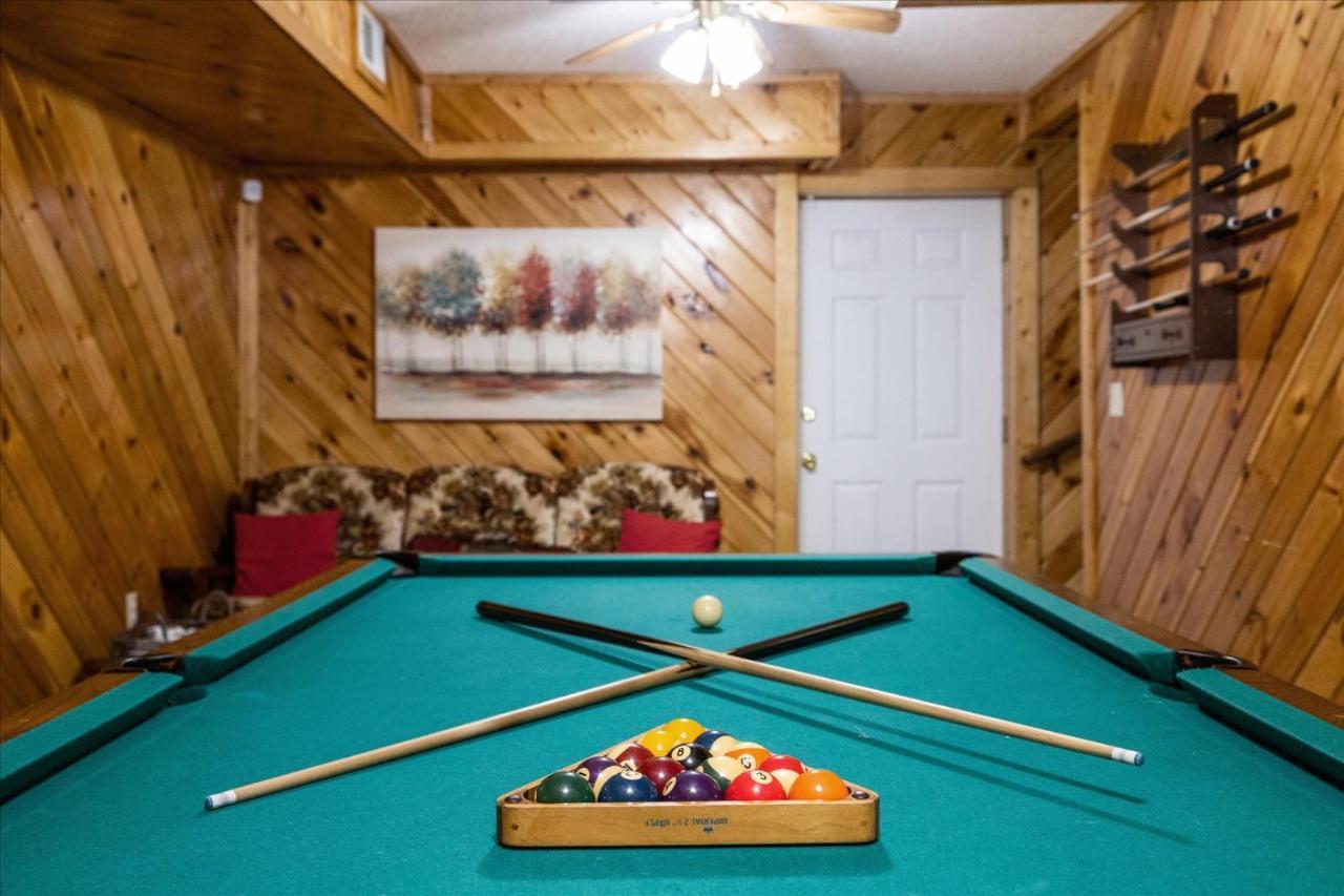 Smokey Max Chalet Сев'єрвілл Екстер'єр фото