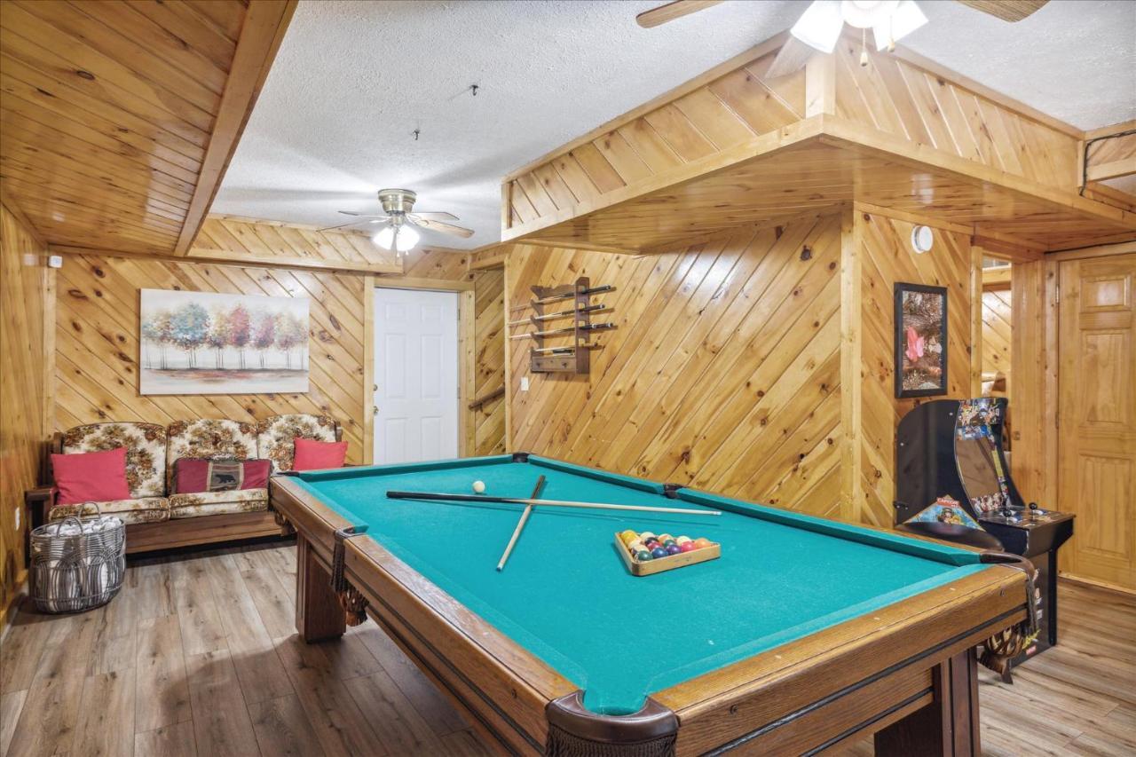 Smokey Max Chalet Сев'єрвілл Екстер'єр фото